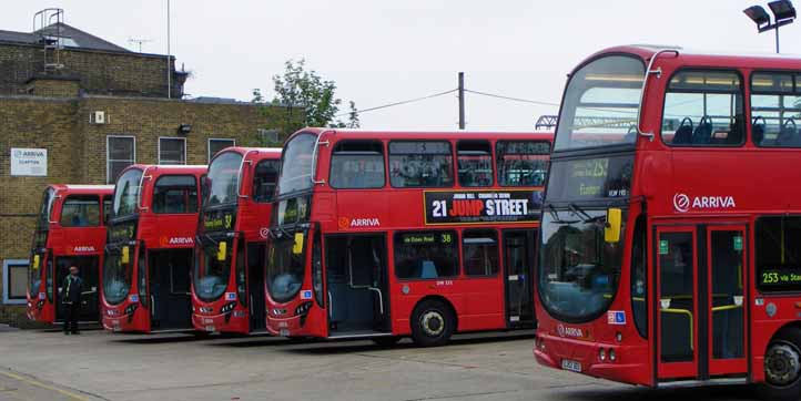 Arriva London Volvo B7TL Wright VLW195